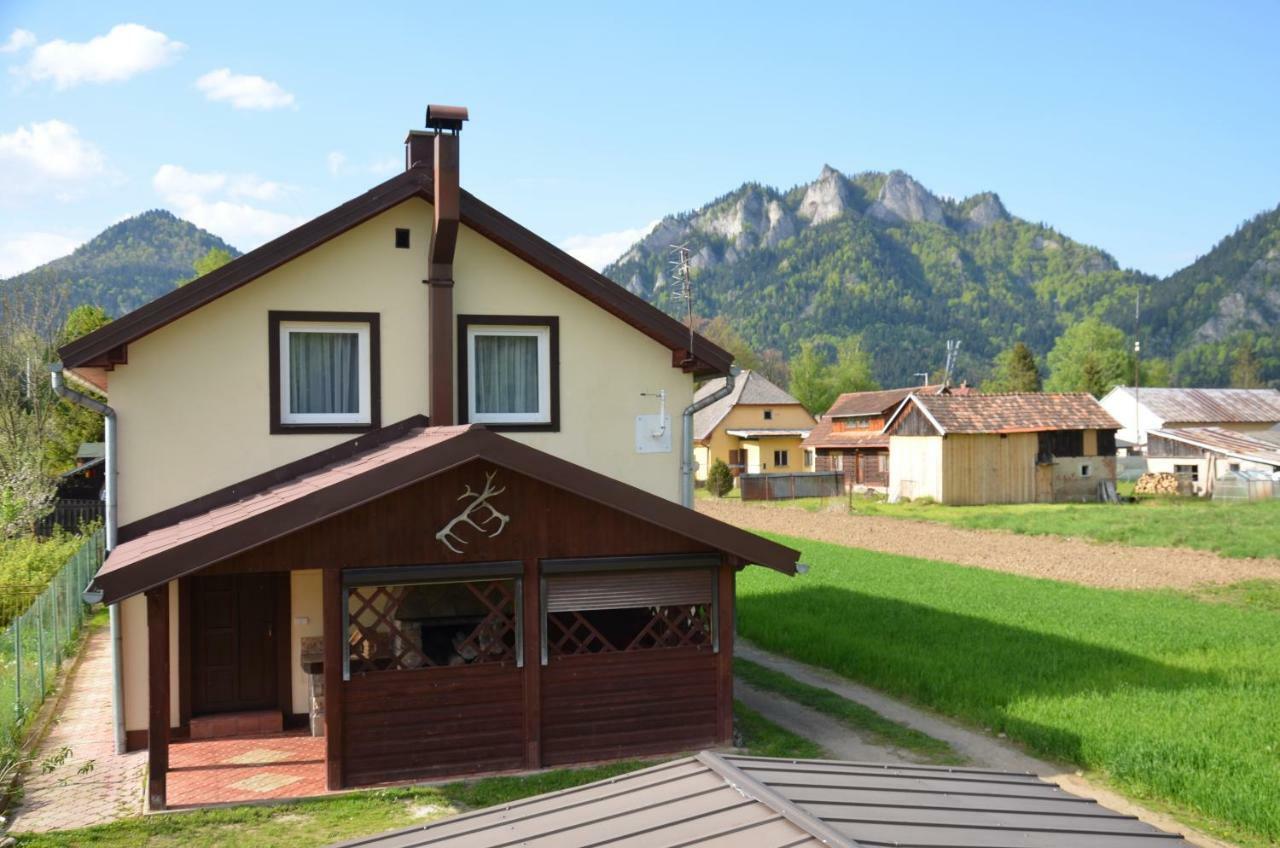 Penzion Pod Troma Korunami Červený Kláštor Exteriör bild