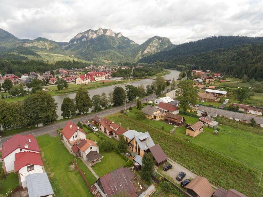 Penzion Pod Troma Korunami Červený Kláštor Exteriör bild