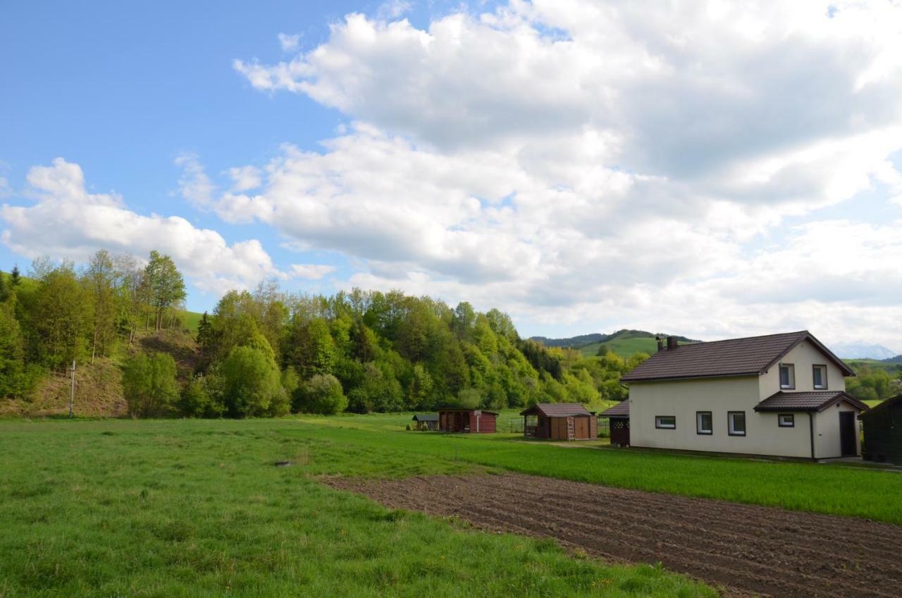 Penzion Pod Troma Korunami Červený Kláštor Exteriör bild